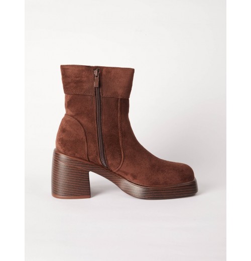 STPAY Cuffed Suede Chunky Heel Boots