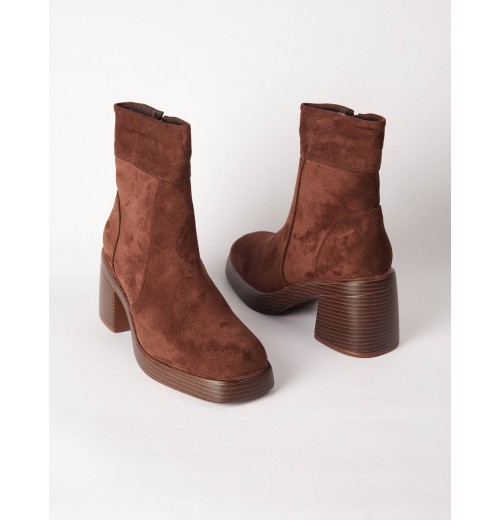 STPAY Cuffed Suede Chunky Heel Boots