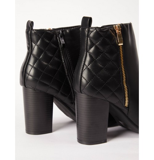 STPAY Heeled Quilt Detail Boot